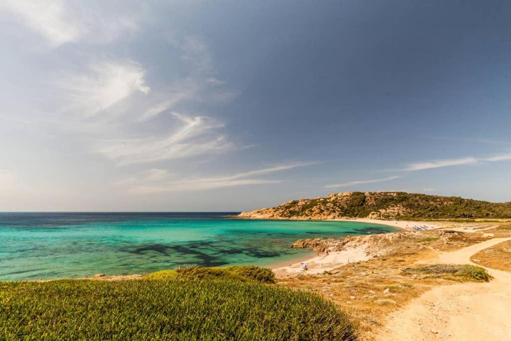Bella Casa Con Giardino A 10 Minuti Dal Mare Apartamento Aglientu Exterior foto