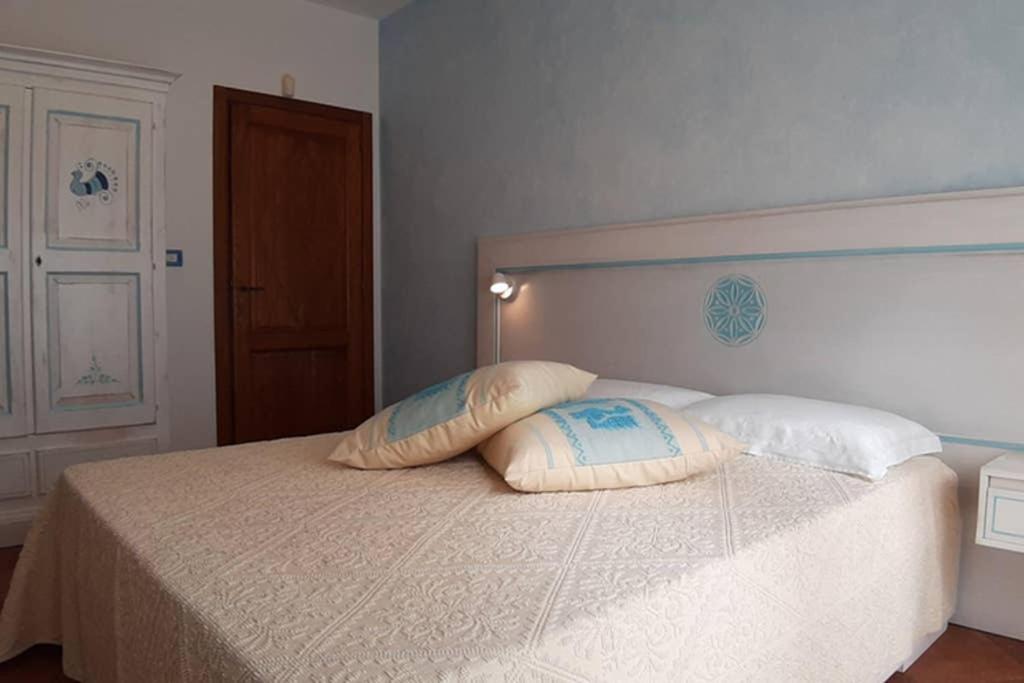 Bella Casa Con Giardino A 10 Minuti Dal Mare Apartamento Aglientu Exterior foto