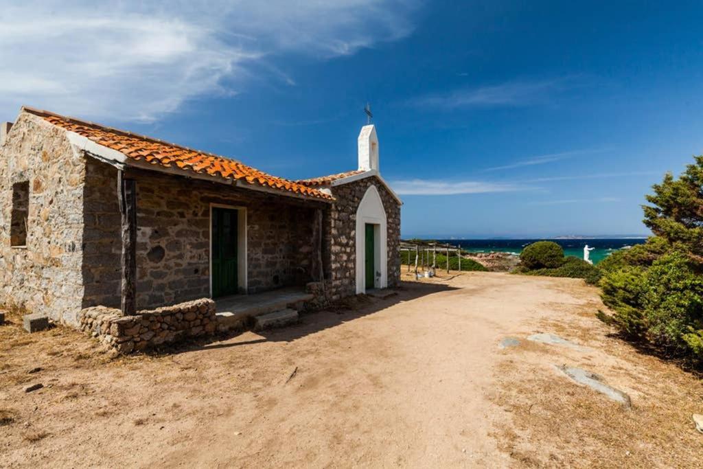 Bella Casa Con Giardino A 10 Minuti Dal Mare Apartamento Aglientu Exterior foto